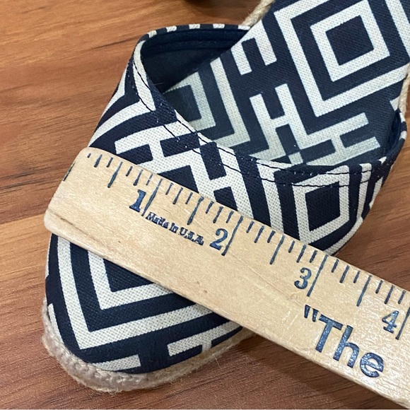 TORY BURCH Blue Printed Canvas D'Orsay Pumps Espadrille Sandals Size 40 - Picture 11 of 15